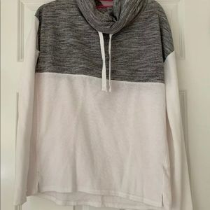 So Perfect Sweatshirt White/Gray Size Small